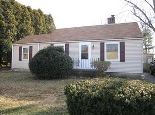 100 Fog Plain Rd, Waterford, CT 06385