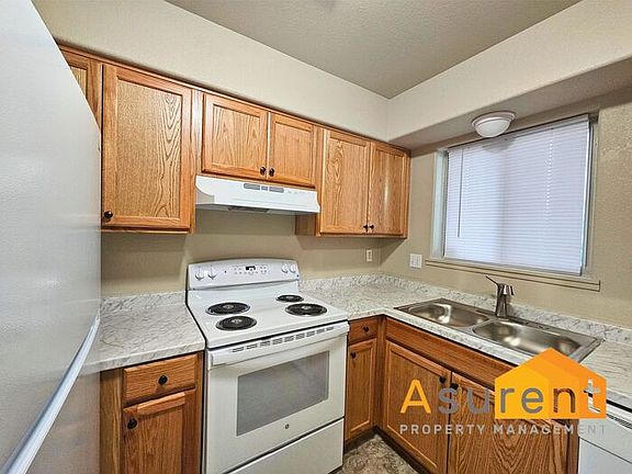 3rd image of 210 Jeanette Ave Unit A