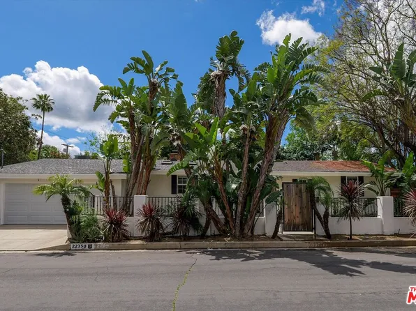 22750 Clarendon St, Woodland Hills, CA 91367