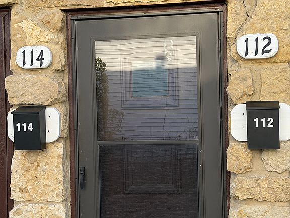 4th image of 112 W 4th St #112