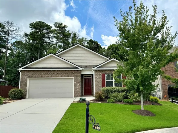 3909 Makeover Ct, Atlanta, GA 30349