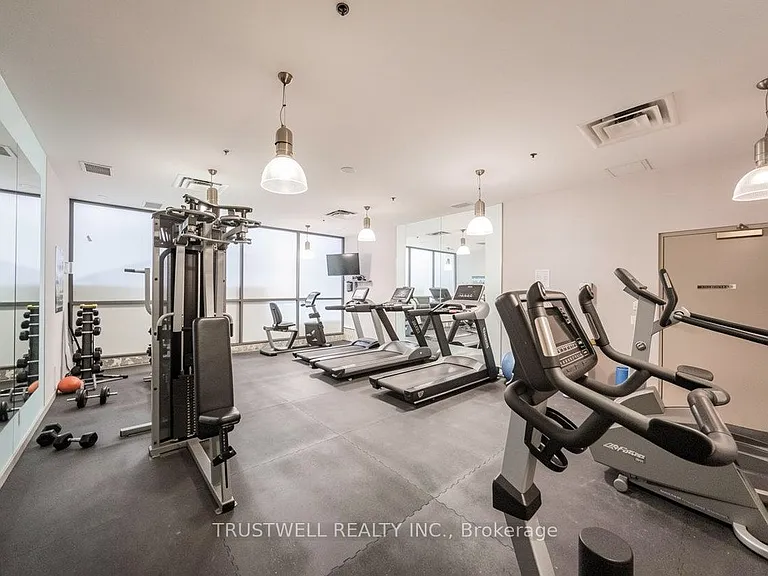 18 Spring Garden Ave #Penthouse 107 — Photo 17
