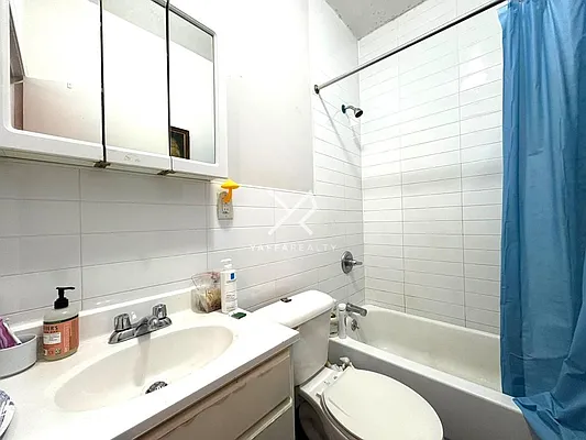 Rented by Yaffa Realty LLC | media 5