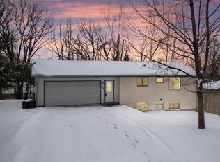 3085 Upper 76th St E, Inver Grove Heights, MN 55076