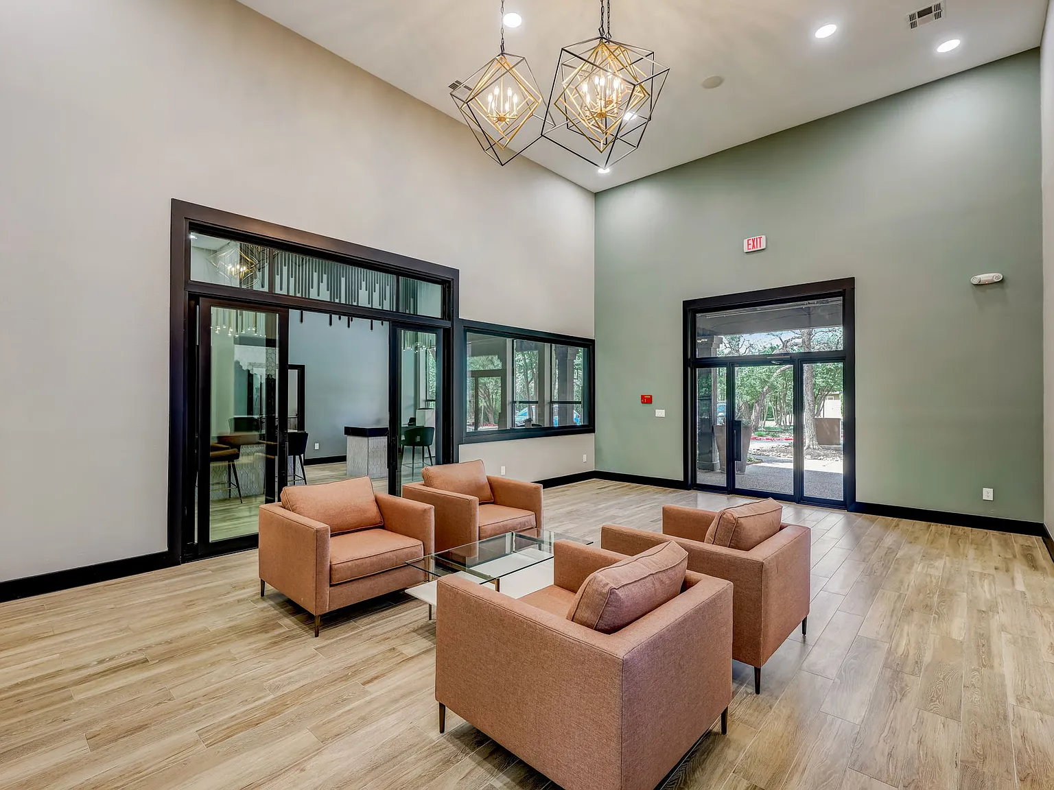 Ventana Oaks Apartments — Photo 2