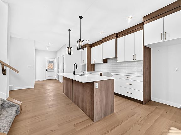 4th image of 9 Tilia Pl