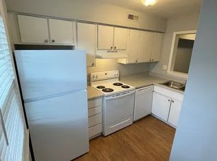 5101 Brooktree Dr APT B, Charlotte, NC 28208