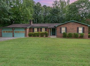 1030 Wildwood Rd, Walnut Cove, NC 27052