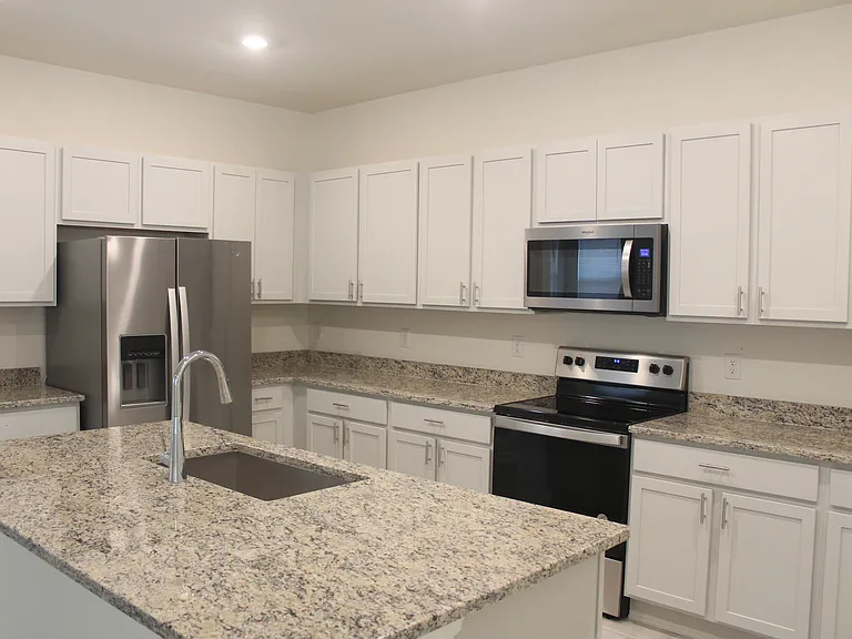 9023 Hooton Way — Photo 4