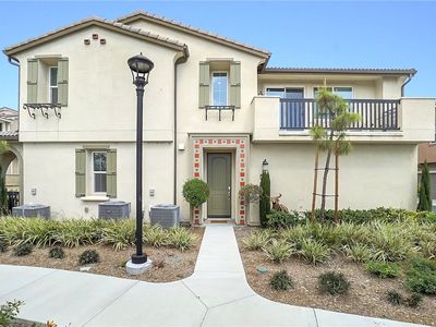 7122 Vernazza Pl, Eastvale, CA, 92880