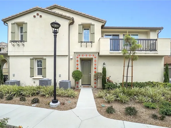 7122 Vernazza Pl, Eastvale, CA 92880
