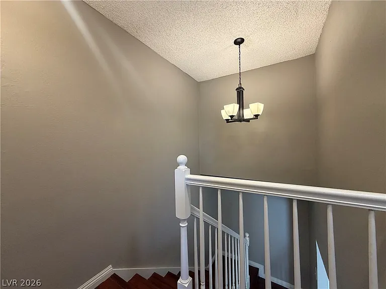 6207 Meadow Brook Ln — Photo 10