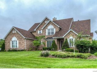 271 Grail Castle Ct, Weldon Spring, MO 63304