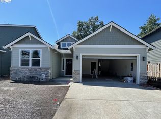 253 NE Regan Hill Loop, Estacada, OR 97023