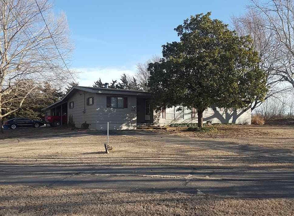 1st image of 3018 E Vine Ave