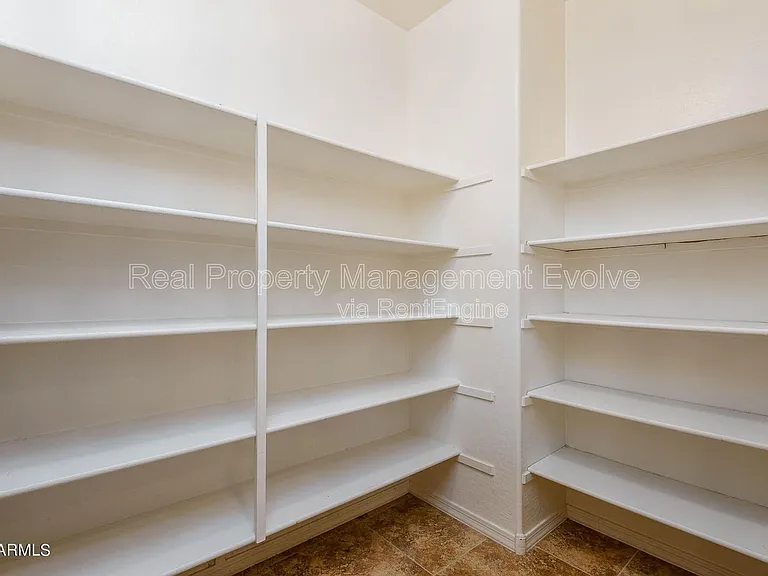 1544 E Hummingbird Way — Photo 28