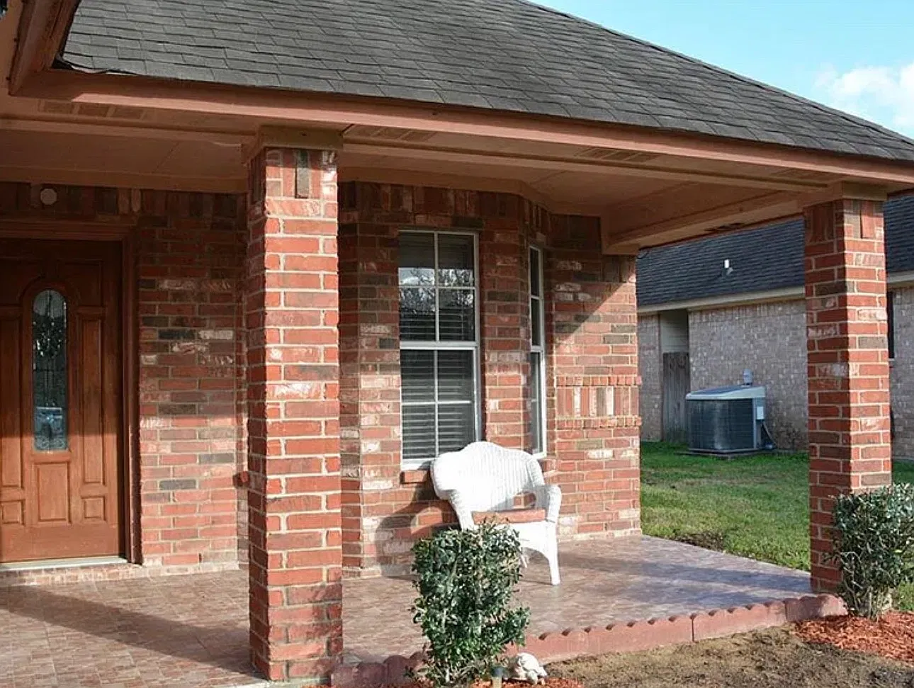 3 bed, 1384 sqft, $2,000 — Photo 2