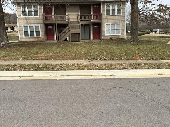 12002 Sugarmill Cir - D