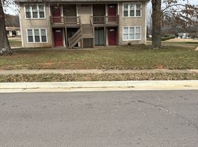 12002 Sugar Mill Cir SE