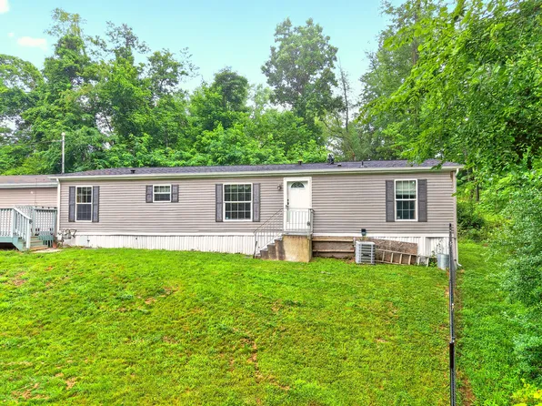 716 Hamilton Ave, Belle Vernon, PA 15012