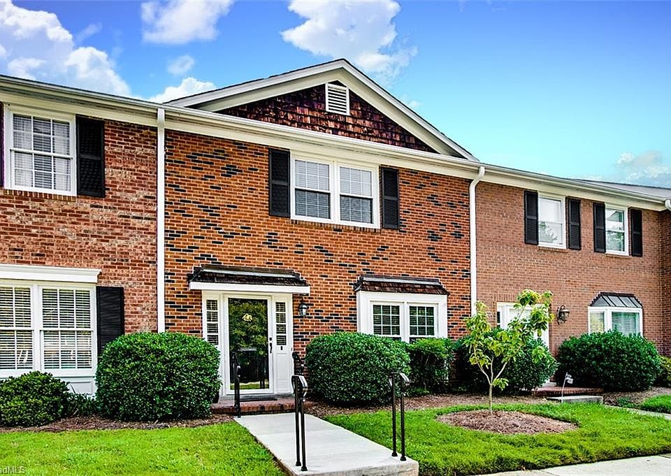 1st image of 21 Fountain Manor Dr Unit B