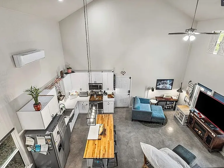 506 Burleson Blvd — Photo 7