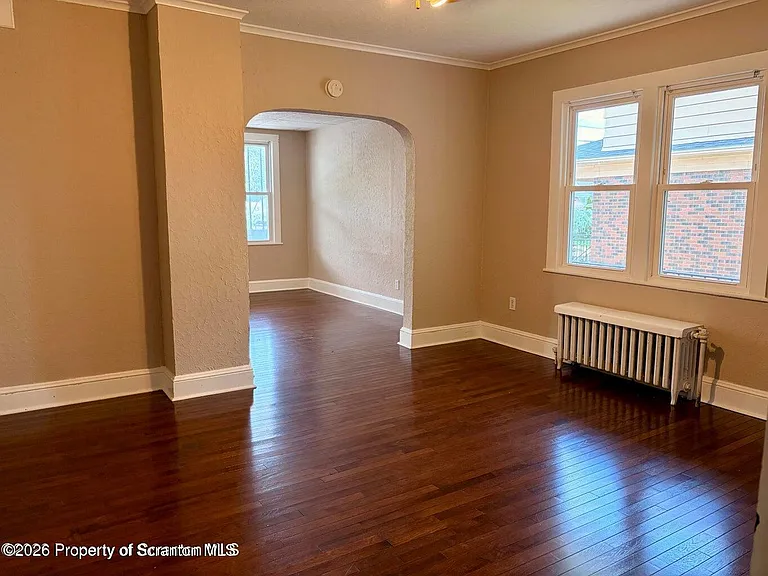 216 Vine St — Photo 6