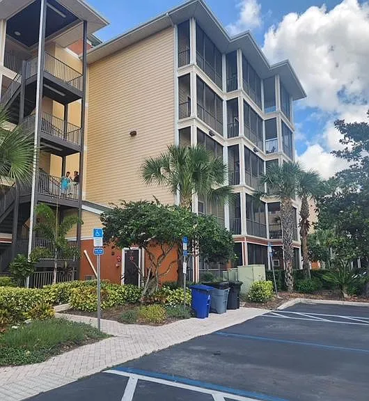 3050 Pirates Retreat Ct #401 — Photo 1
