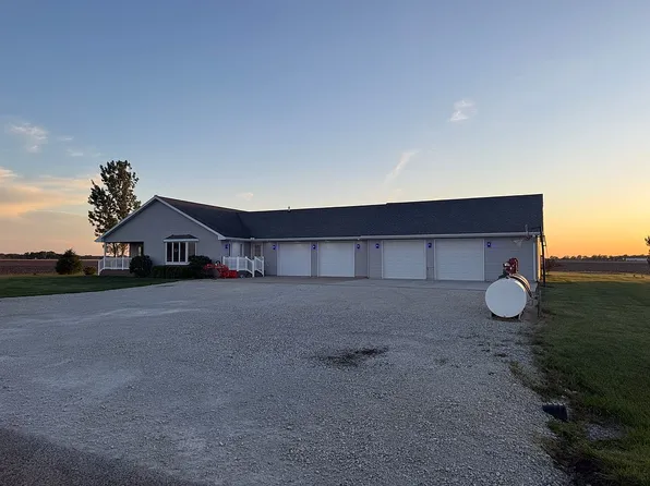3277 N 1300 East Rd, Chebanse, IL 60922