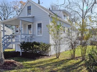 78 Hamburg Rd, Parsippany, NJ 07054