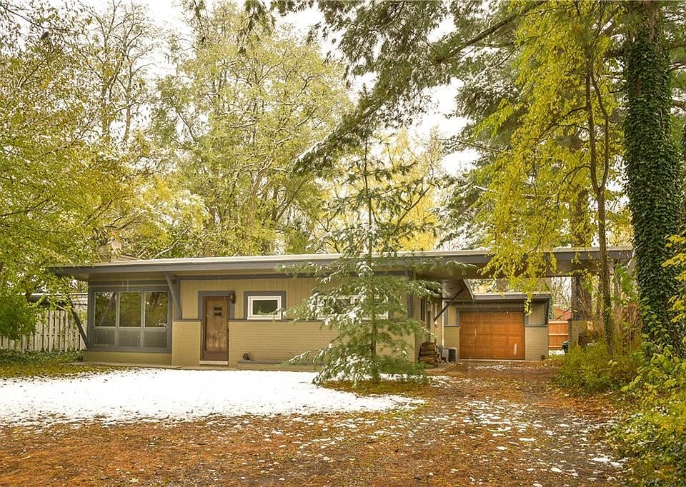 1st image of 3017 Southwind Dr
