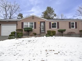 116 Sierra Vista Rd, Springfield, MA 01128