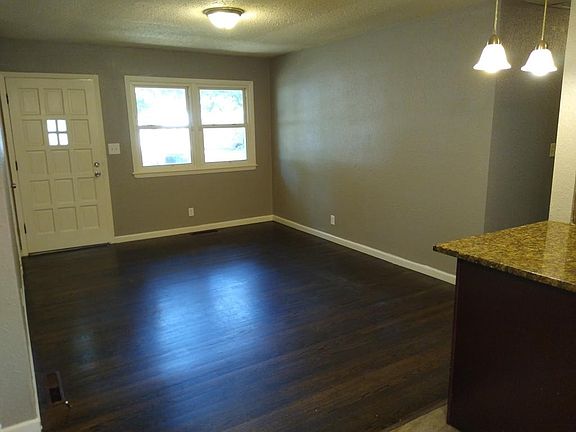 5th image of 2511 S Crescent Ave