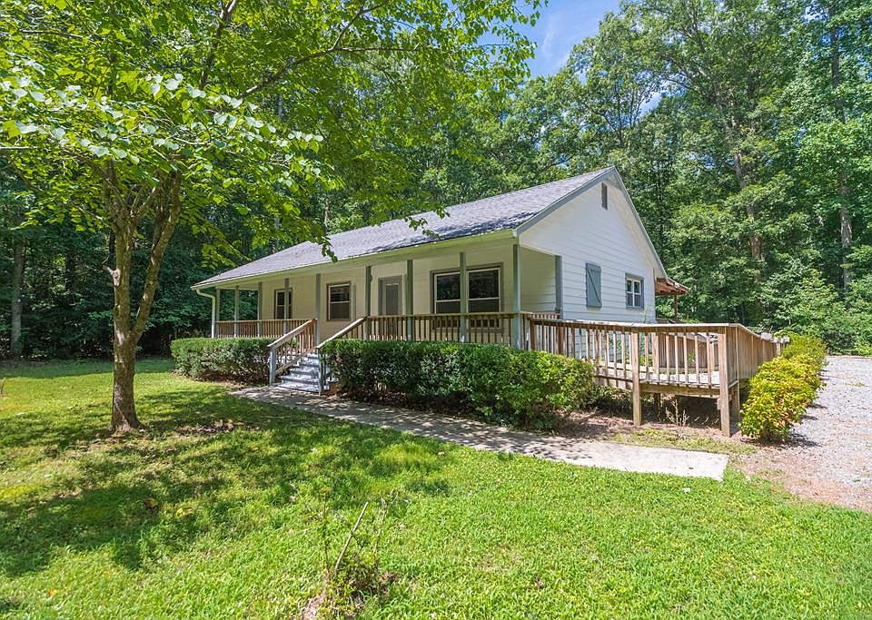 1st image of 133 Piney Ct