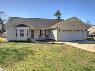 4 Cherry Cove Ln, Taylors, SC 29687