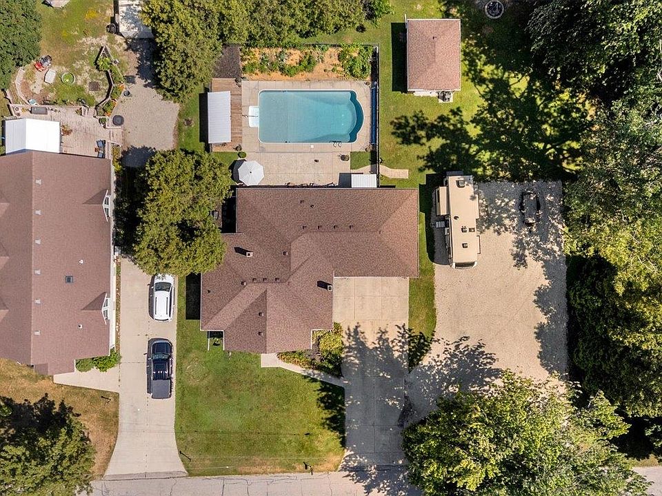 1st image of 294 Recor Rd