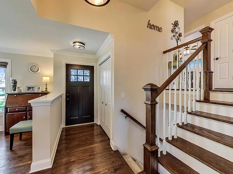 874 S Prospect Ave — Photo 22