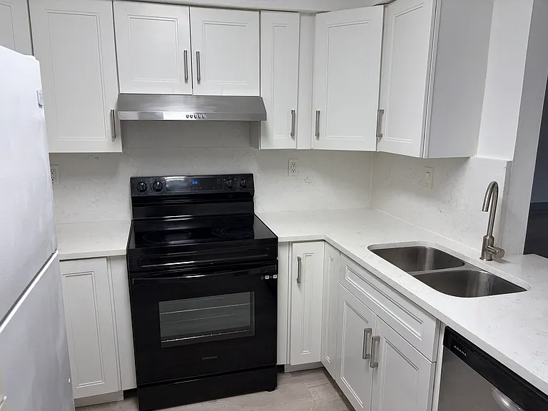 10292 NW 9th Street Cir #103 — Photo 3