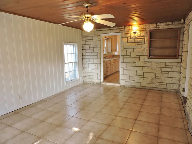 3425 Westcliff Rd S — Photo 22