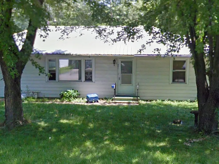 4010 N Glenwood Ave — Photo 1
