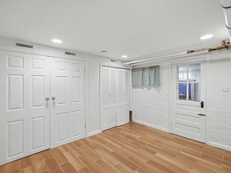 3839 Beecher St NW — Photo 32