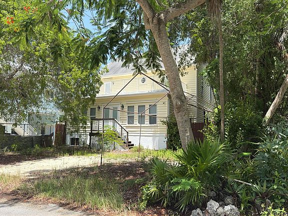 2nd image of 206 Trinidad Rd
