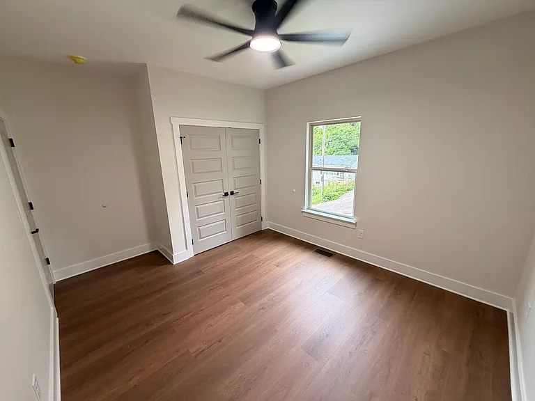 2417 Waverly St NW — Photo 10