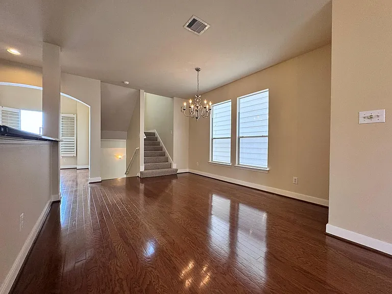 2333 Ann St — Photo 9