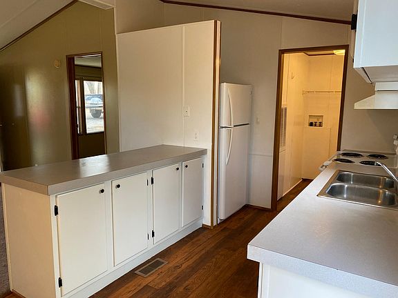 Spacious kitchen with plenty of storage