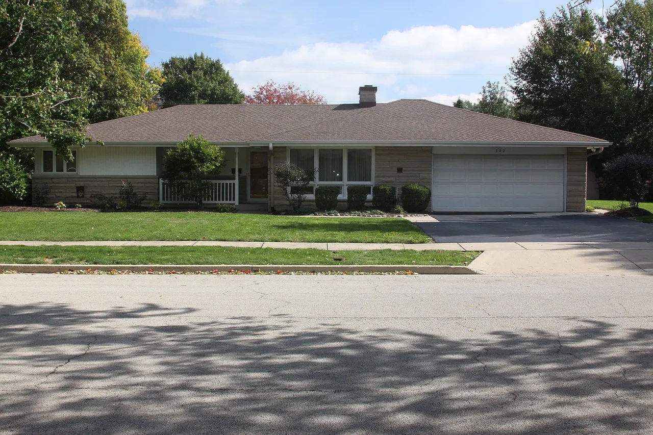 502 Palladium Dr E photo 1