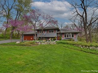 6N385 Essex Ave, Saint Charles, IL