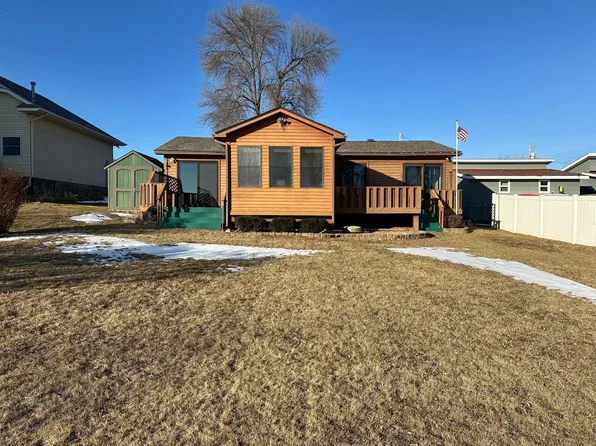 24075 W Cedar Lake Dr, New Prague, MN 56071