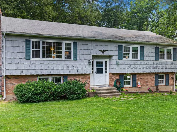 4 Poe Place, Shelton, CT 06484