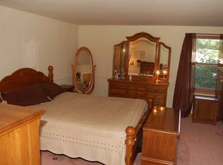 14305 Richfield St, Livonia, MI 48154